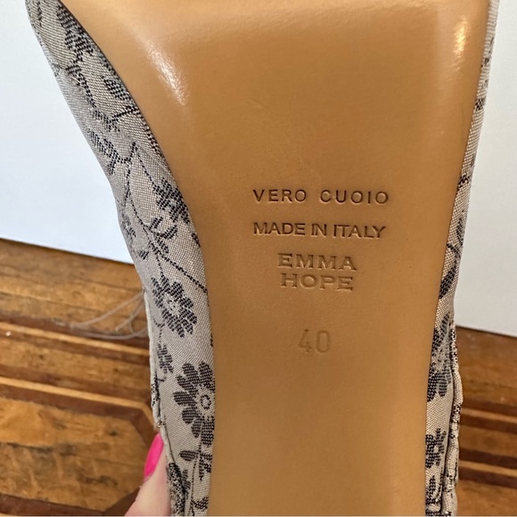 Anna Sui x Emma Hope Ivy Tapestry Lace-Up Boot - Picture 11 of 16